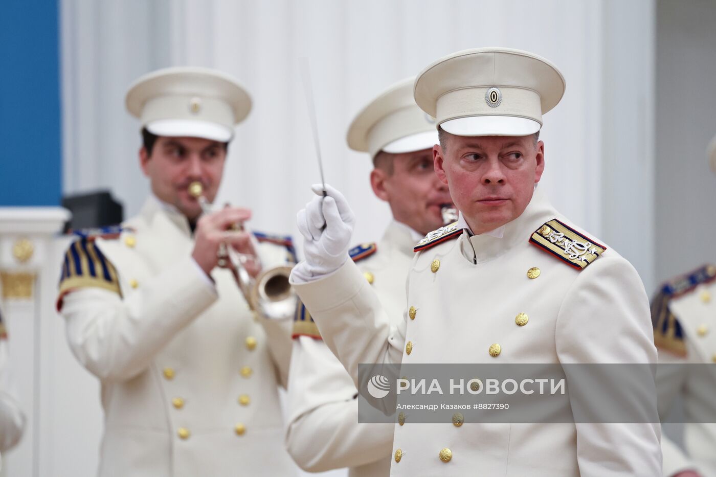 Президент Владимир Путин вручил государственные награды выдающимся россиянам