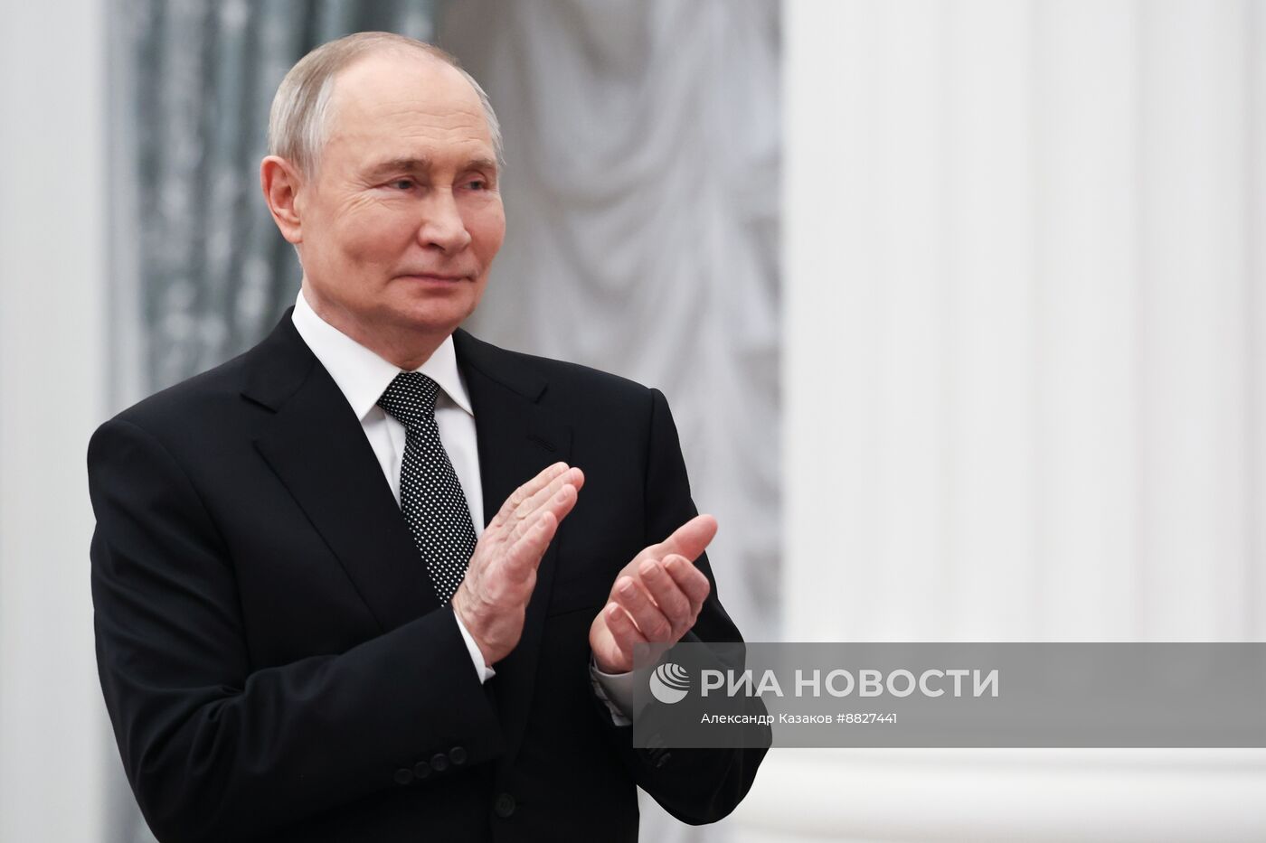 Президент Владимир Путин вручил государственные награды выдающимся россиянам