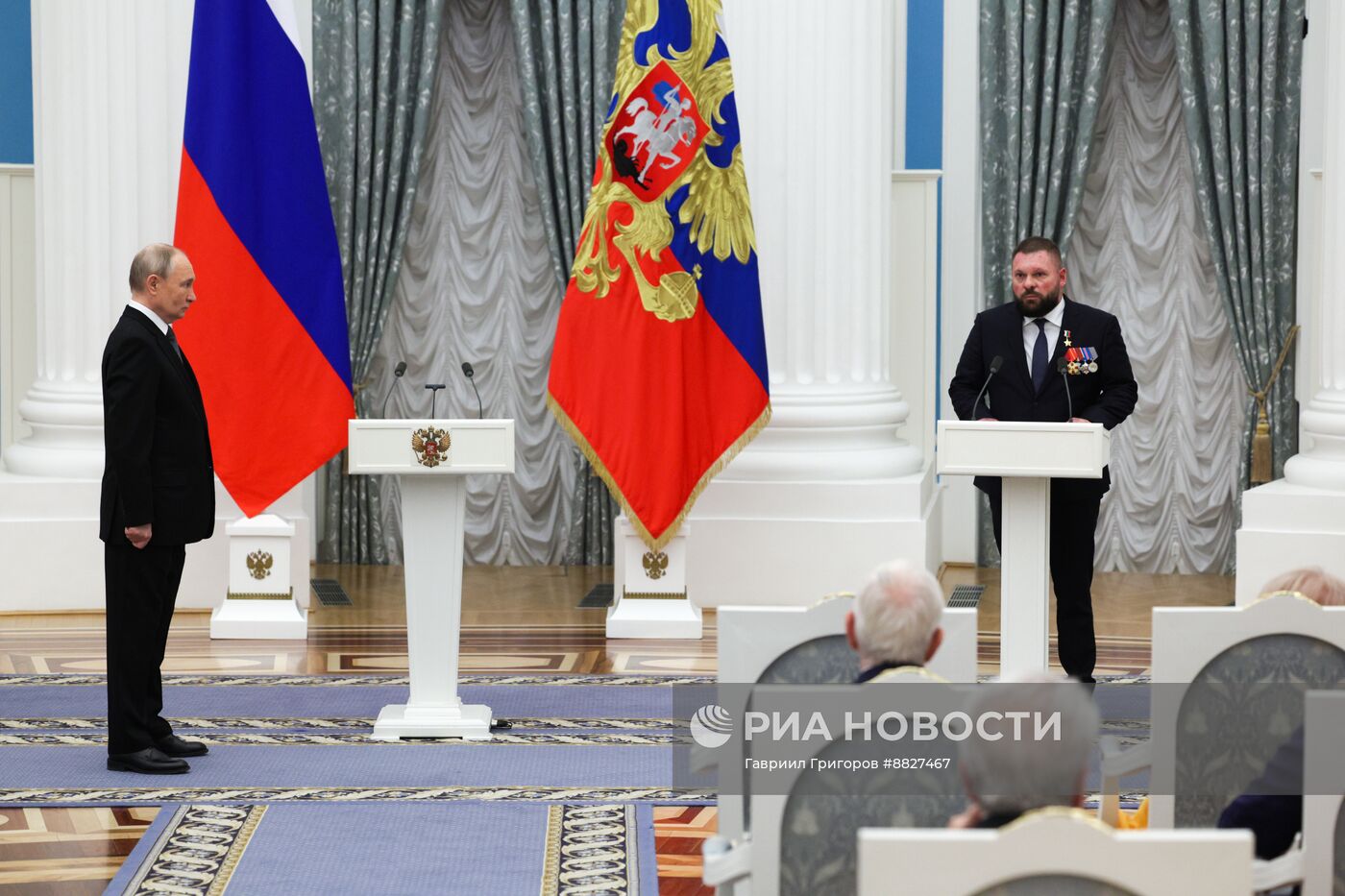 Президент Владимир Путин вручил государственные награды выдающимся россиянам