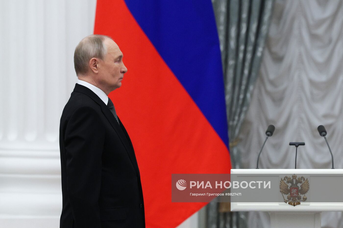 Президент Владимир Путин вручил государственные награды выдающимся россиянам