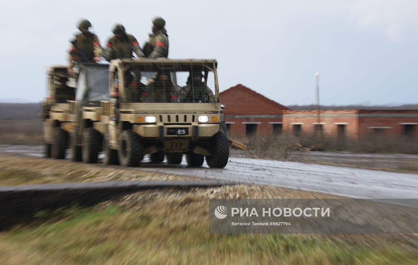 Боевая подготовка штурмовых подразделений на полигоне в Краснодарском крае