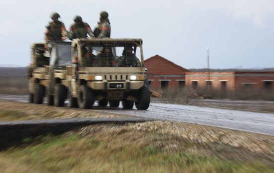 Боевая подготовка штурмовых подразделений на полигоне в Краснодарском крае