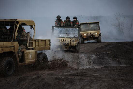 Боевая подготовка штурмовых подразделений на полигоне в Краснодарском крае