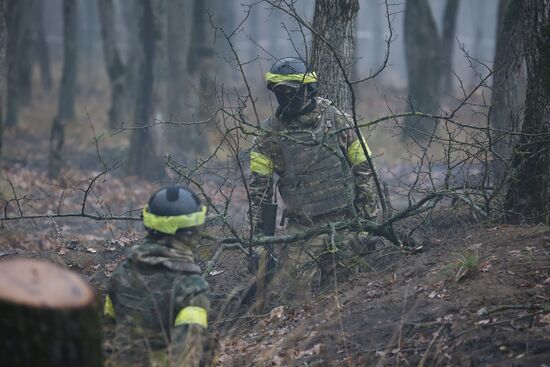 Боевая подготовка штурмовых подразделений на полигоне в Краснодарском крае