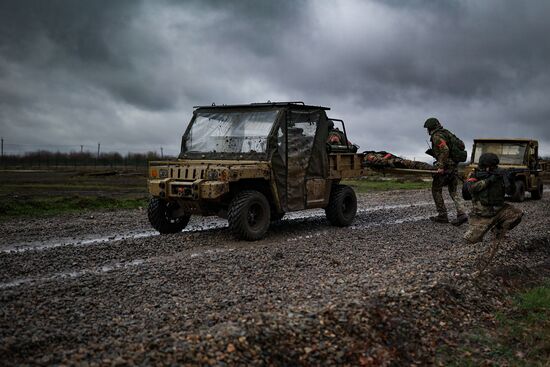 Боевая подготовка штурмовых подразделений на полигоне в Краснодарском крае