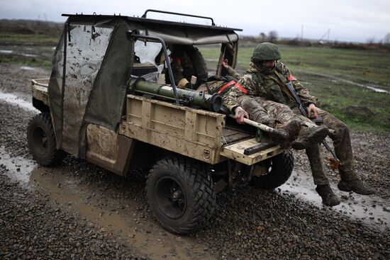 Боевая подготовка штурмовых подразделений на полигоне в Краснодарском крае