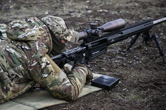 Занятия снайперов совместно со школой Лобаева в зоне СВО 