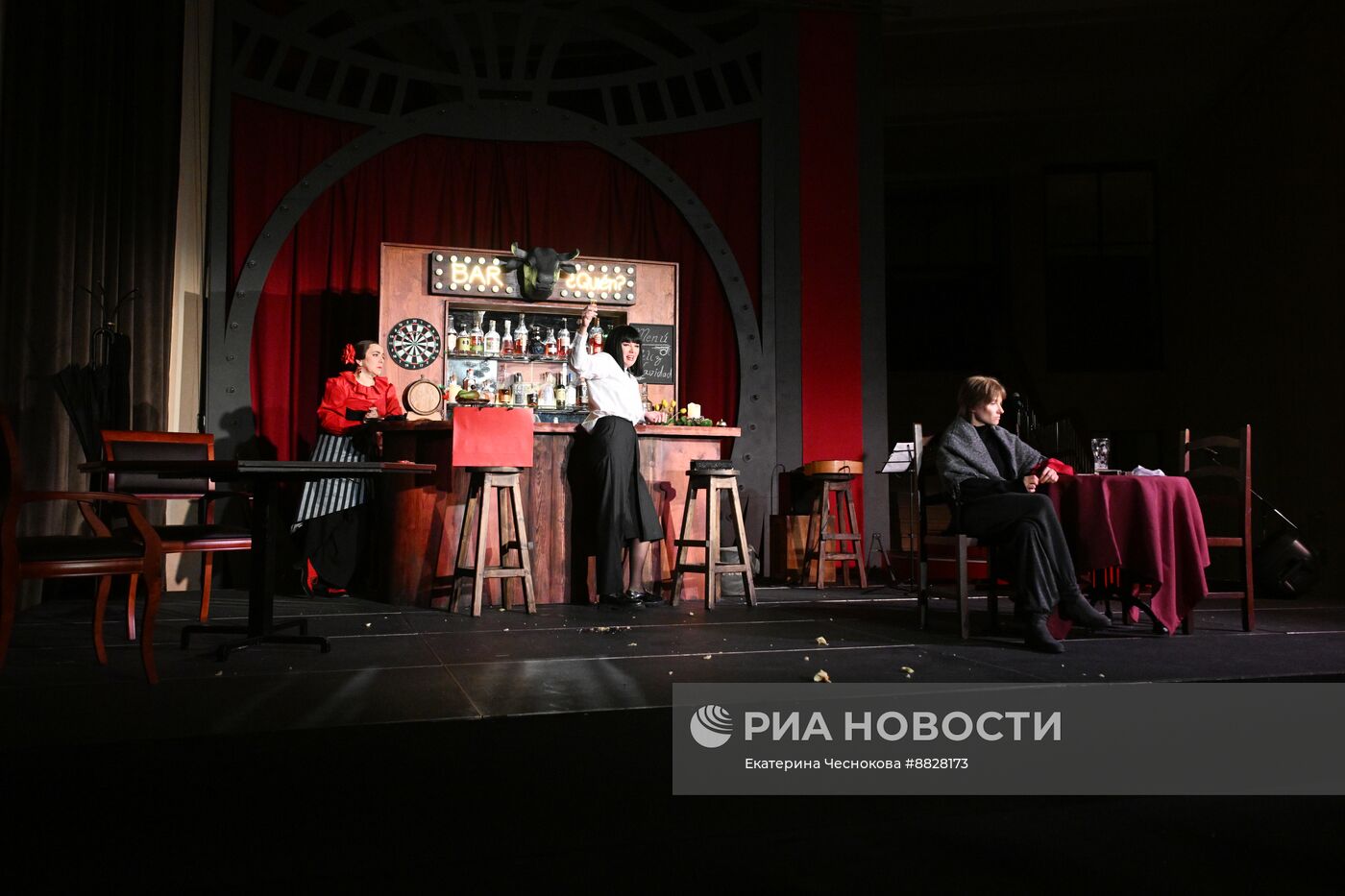 Спектакль "Кто сильнее" в Московском Губернском театре 