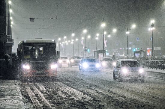 Снег в Санкт-Петербурге