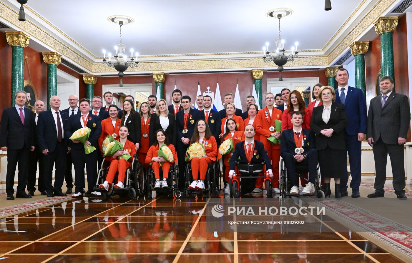 Вручение госнаград российским параолимпийцам