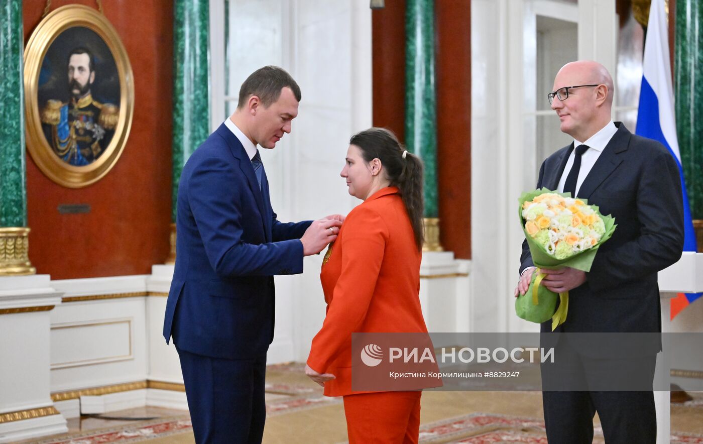 Вручение госнаград российским параолимпийцам