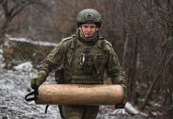 Боевая работа расчета пушки 2С5 "Гиацинт-С" группировки "Центр" на Красноармейском направлении