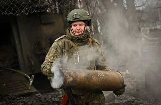 Боевая работа расчета пушки 2С5 "Гиацинт-С" группировки "Центр" на Красноармейском направлении