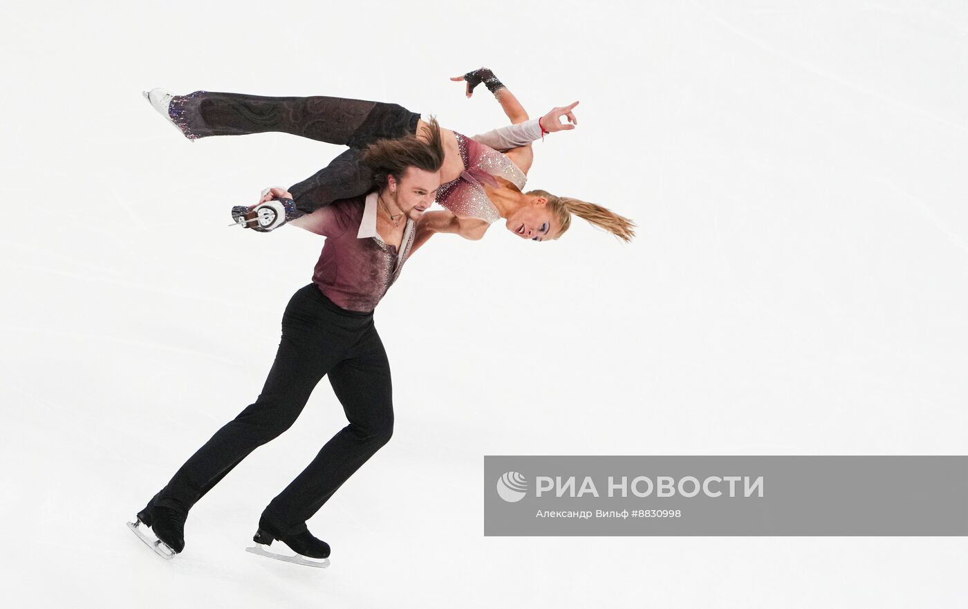 Фигурное катание. Чемпионат России 2025. Танцы на льду. Ритмический танец 