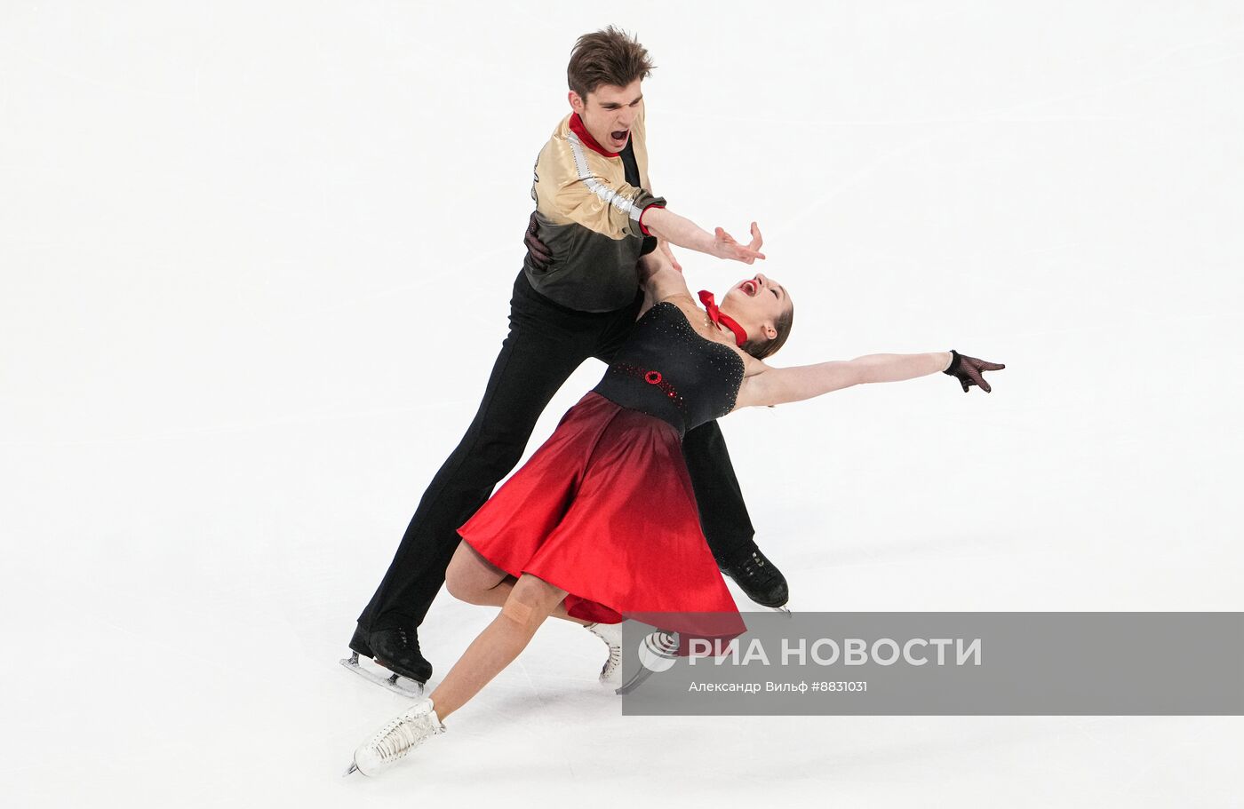 Фигурное катание. Чемпионат России 2025. Танцы на льду. Ритмический танец