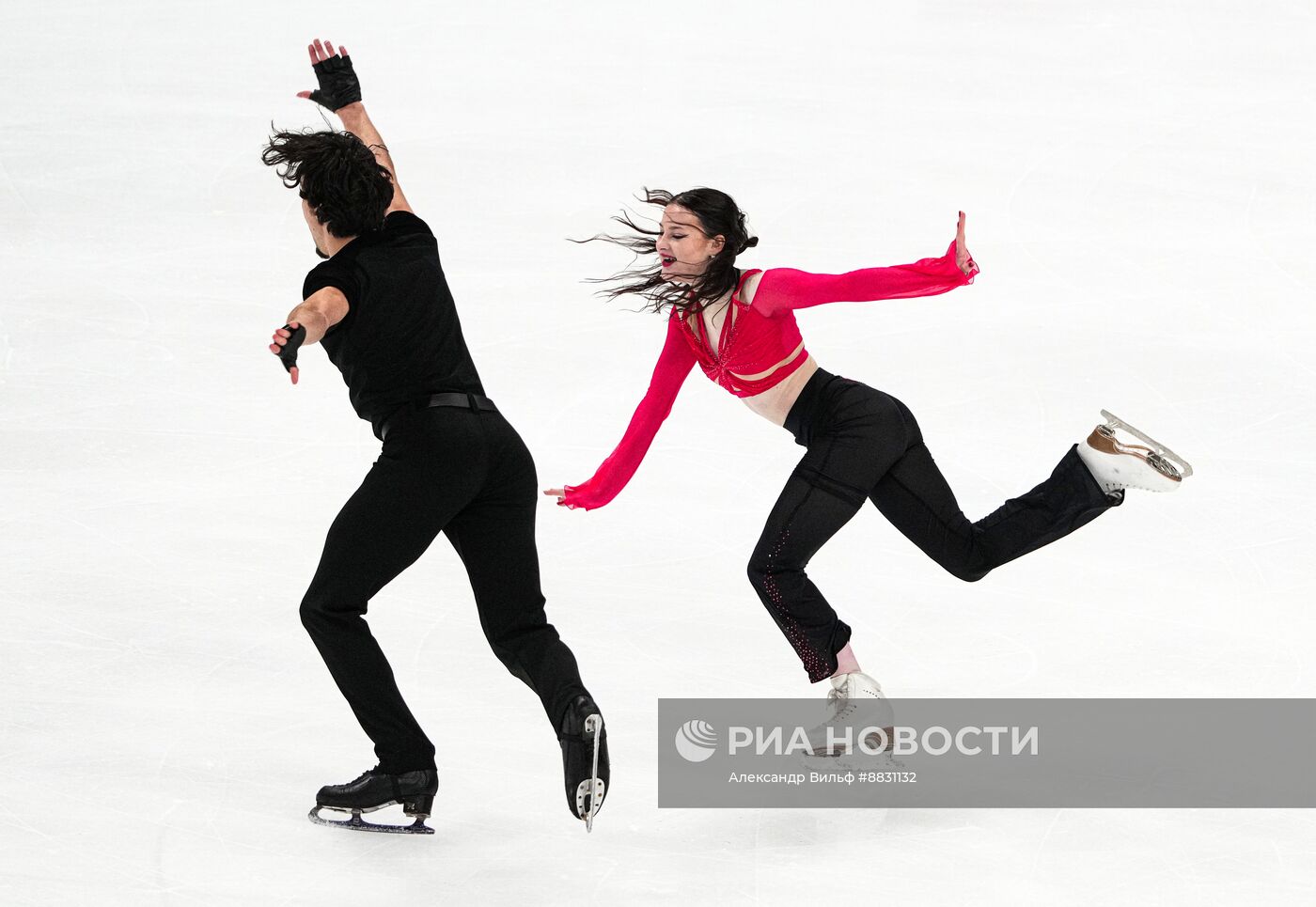 Фигурное катание. Чемпионат России 2025. Танцы на льду. Ритмический танец