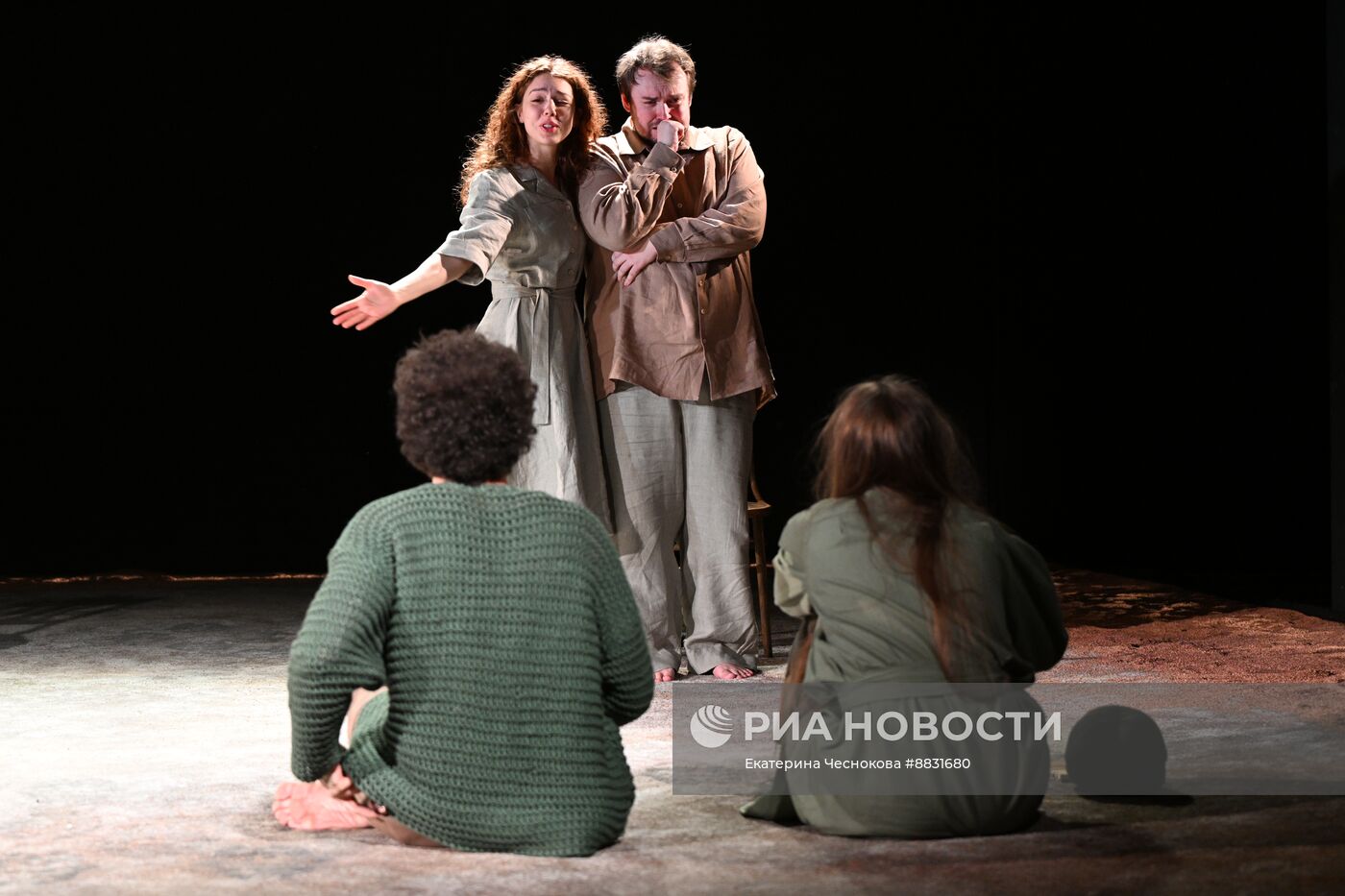 Спектакль "Обычная человеческая история" в театре "Шалом"