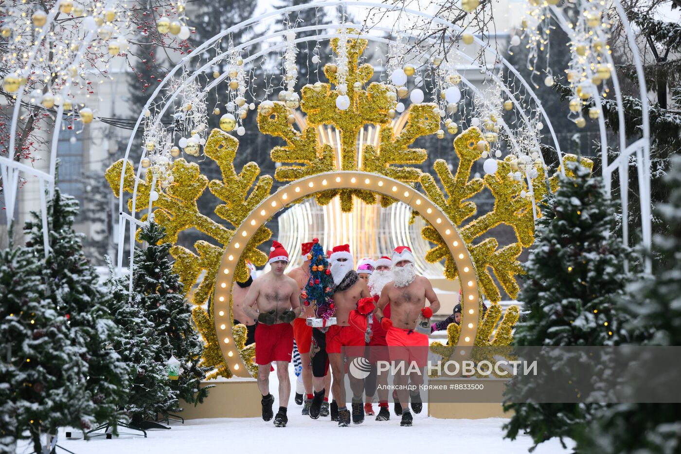 Новогодний забег моржей в Новосибирске