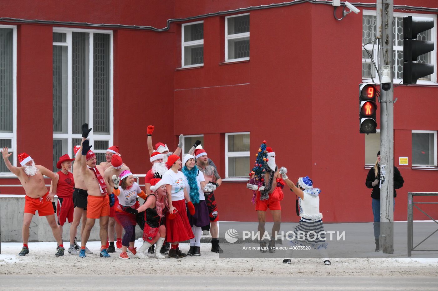 Новогодний забег моржей в Новосибирске