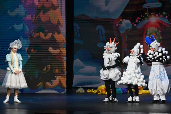 Премьера новогоднего шоу "Дедморозовка. Новые приключения"