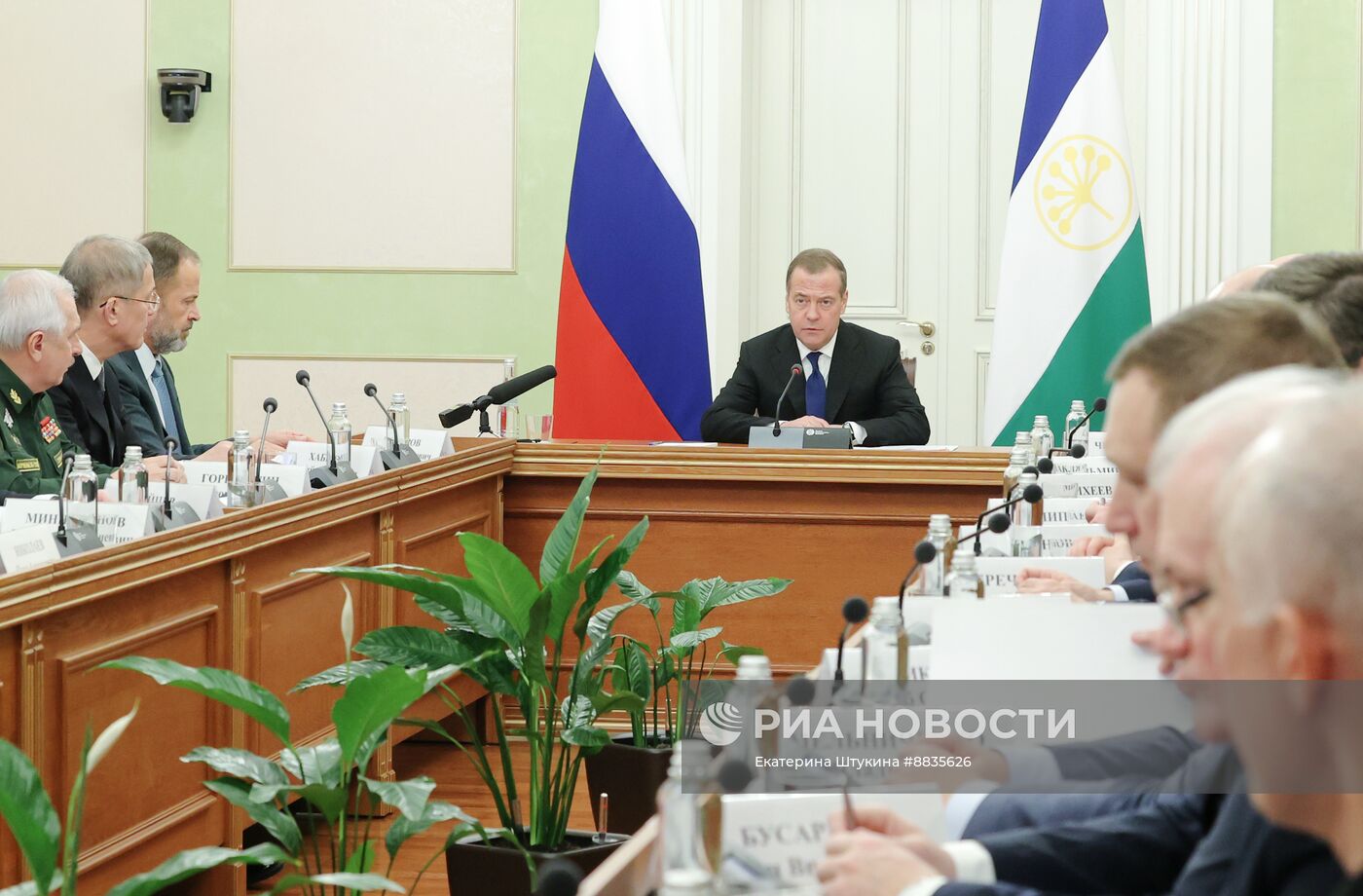 Рабочая поездка зампреда Совбеза РФ Д. Медведева в Приволжский федеральный округ