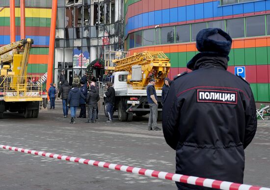 Пожар в торговом центре "Алания Молл" во Владикавказе