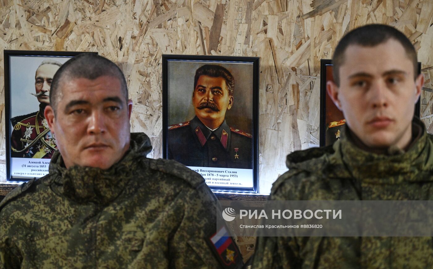 Награждение военнослужащих ЦВО за боевые заслуги на Красноармейском направлении