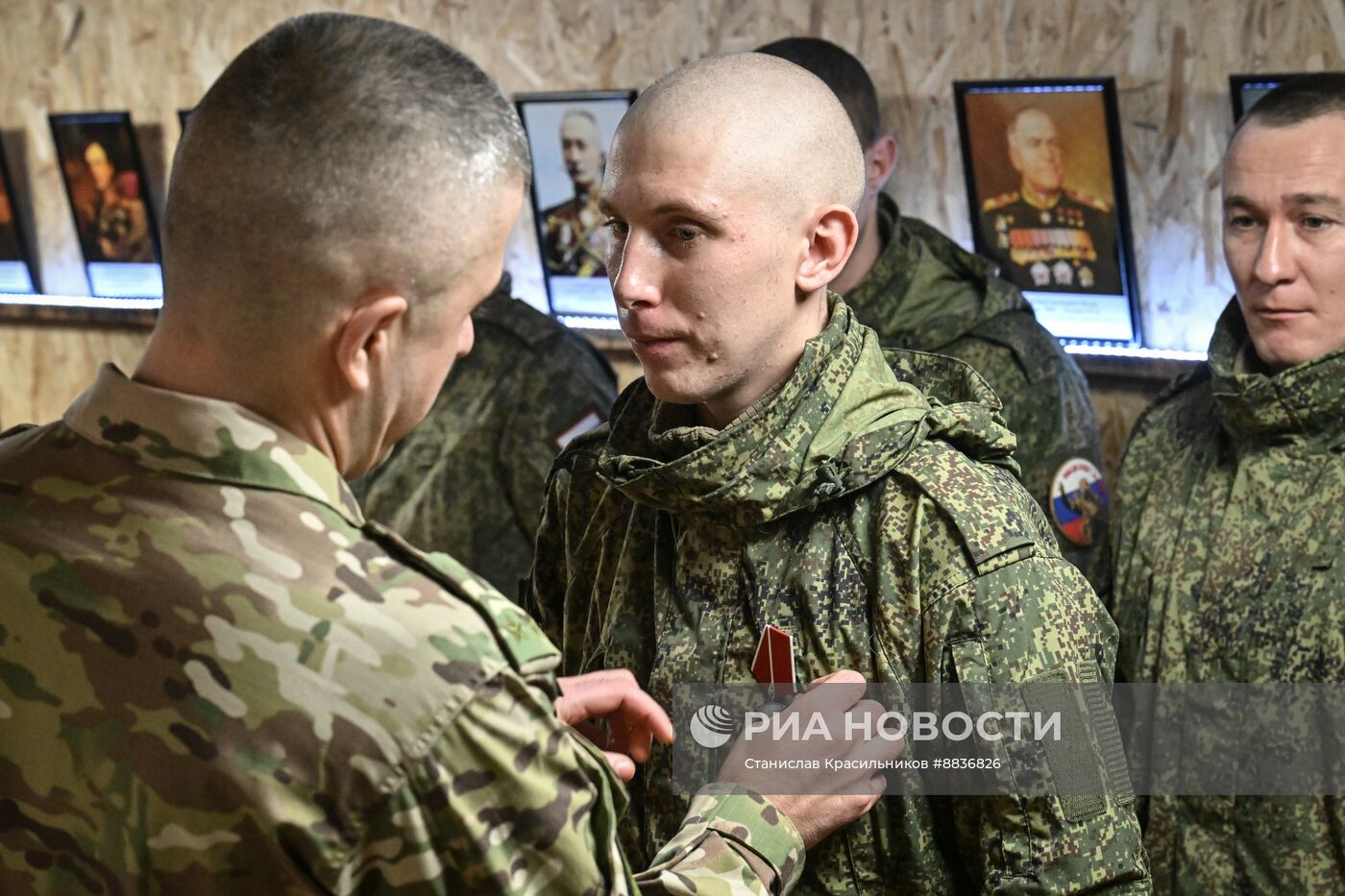 Награждение военнослужащих ЦВО за боевые заслуги на Красноармейском направлении