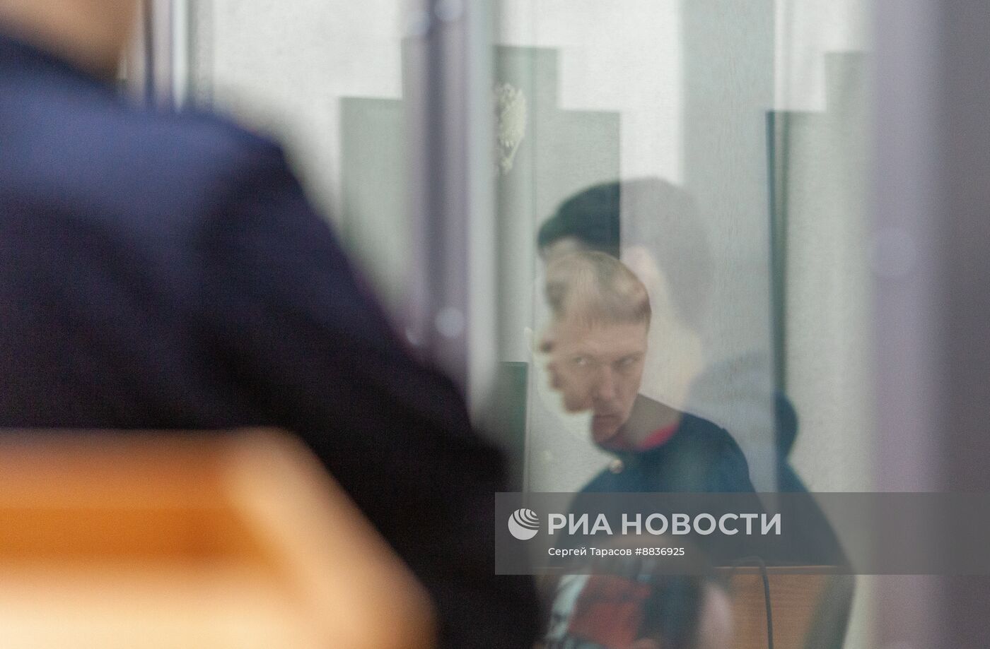 Заседание суда по делу певца Шарлота