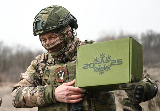 Подготовка военнослужащих группировки "Запад" к Новому году