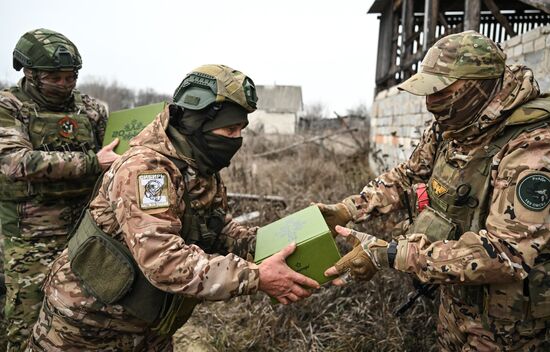 Подготовка военнослужащих группировки "Запад" к Новому году