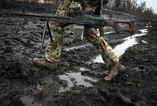 Боевое слаживание штурмовиков и расчетов БПЛА группировки "Запад" на Краснолиманском направлении