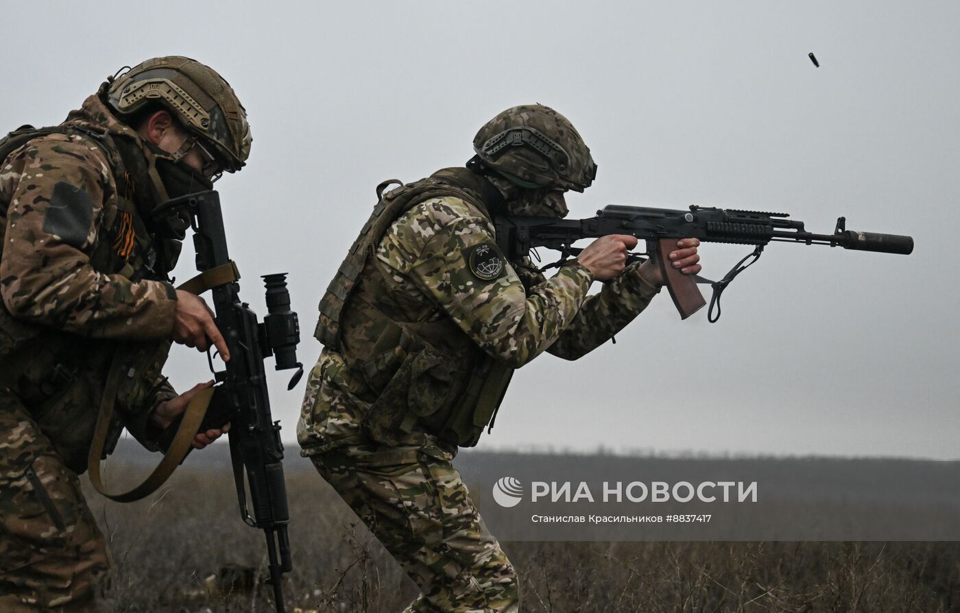 Боевое слаживание штурмовиков и расчетов БПЛА группировки "Запад" на Краснолиманском направлении