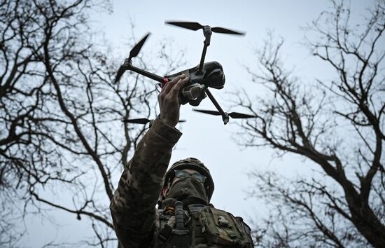 Боевое слаживание штурмовиков и расчетов БПЛА группировки "Запад" на Краснолиманском направлении