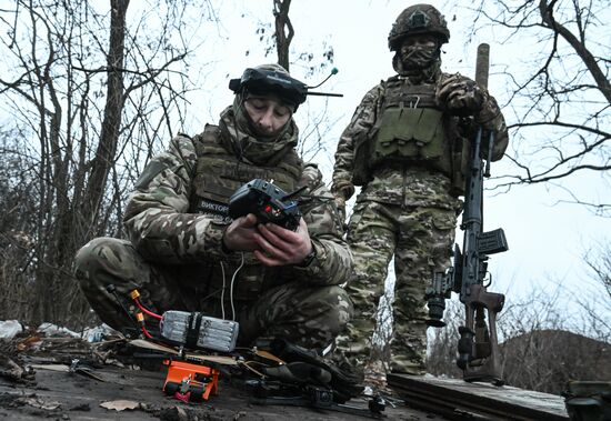 Боевое слаживание штурмовиков и расчетов БПЛА группировки "Запад" на Краснолиманском направлении