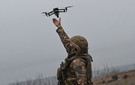 Боевое слаживание штурмовиков и расчетов БПЛА группировки "Запад" на Краснолиманском направлении