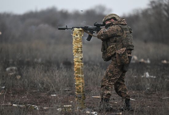 Боевое слаживание штурмовиков и расчетов БПЛА группировки "Запад" на Краснолиманском направлении