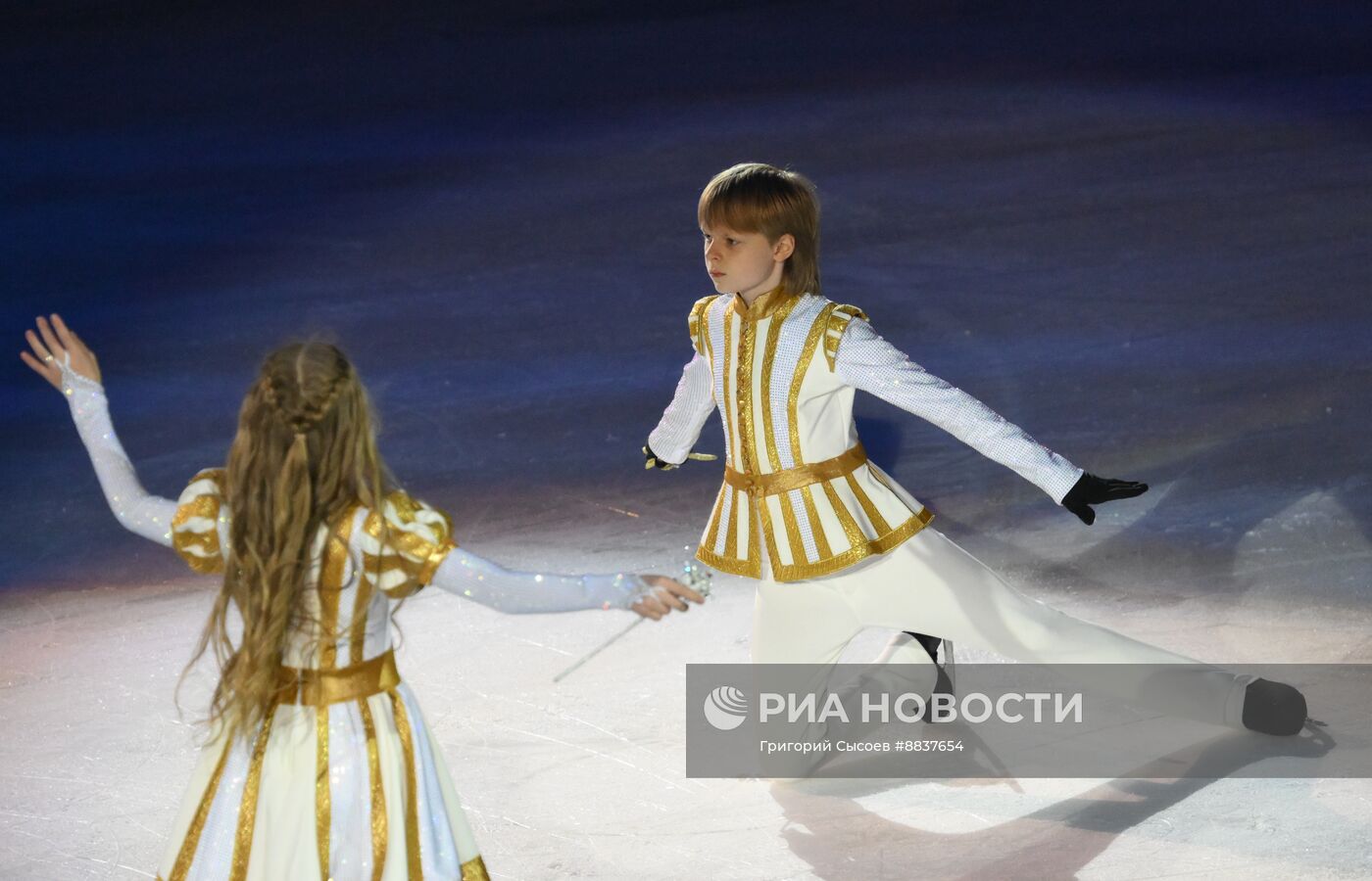 Ледовое шоу "Золушка в королевстве фей"