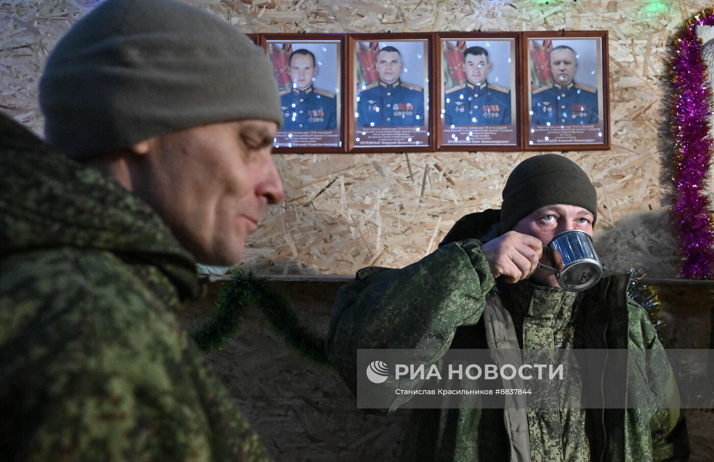 Подготовка военнослужащих группировки "Центр" к празднованию Нового года