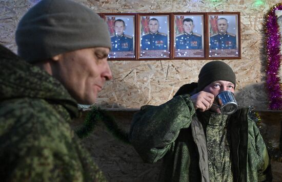 Подготовка военнослужащих группировки "Центр" к празднованию Нового года