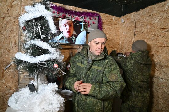 Подготовка военнослужащих группировки "Центр" к празднованию Нового года