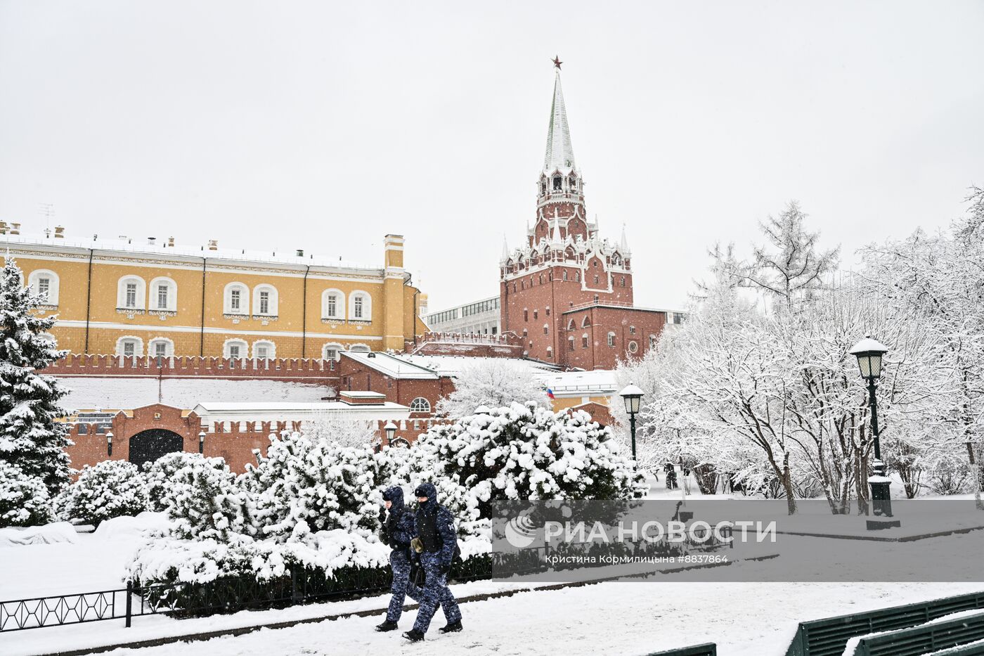 Снег в Москве