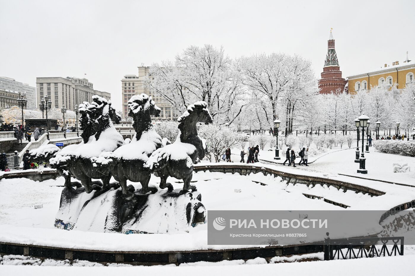 Снег в Москве