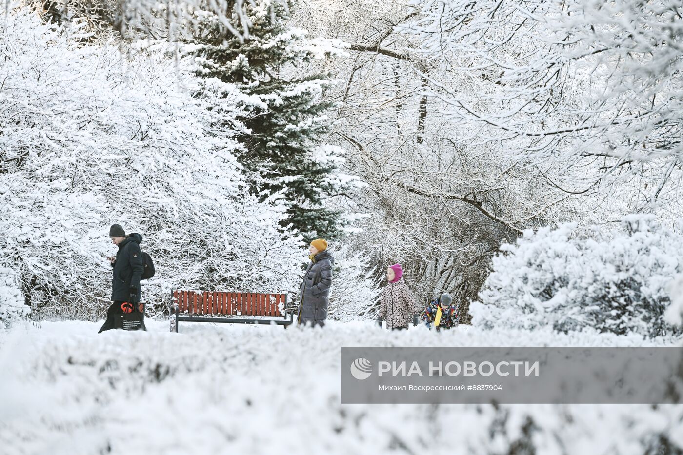 Снег в Москве