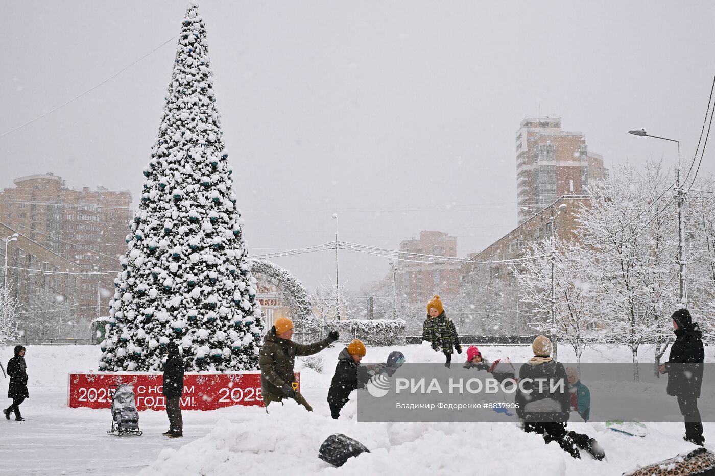 Снег в Москве