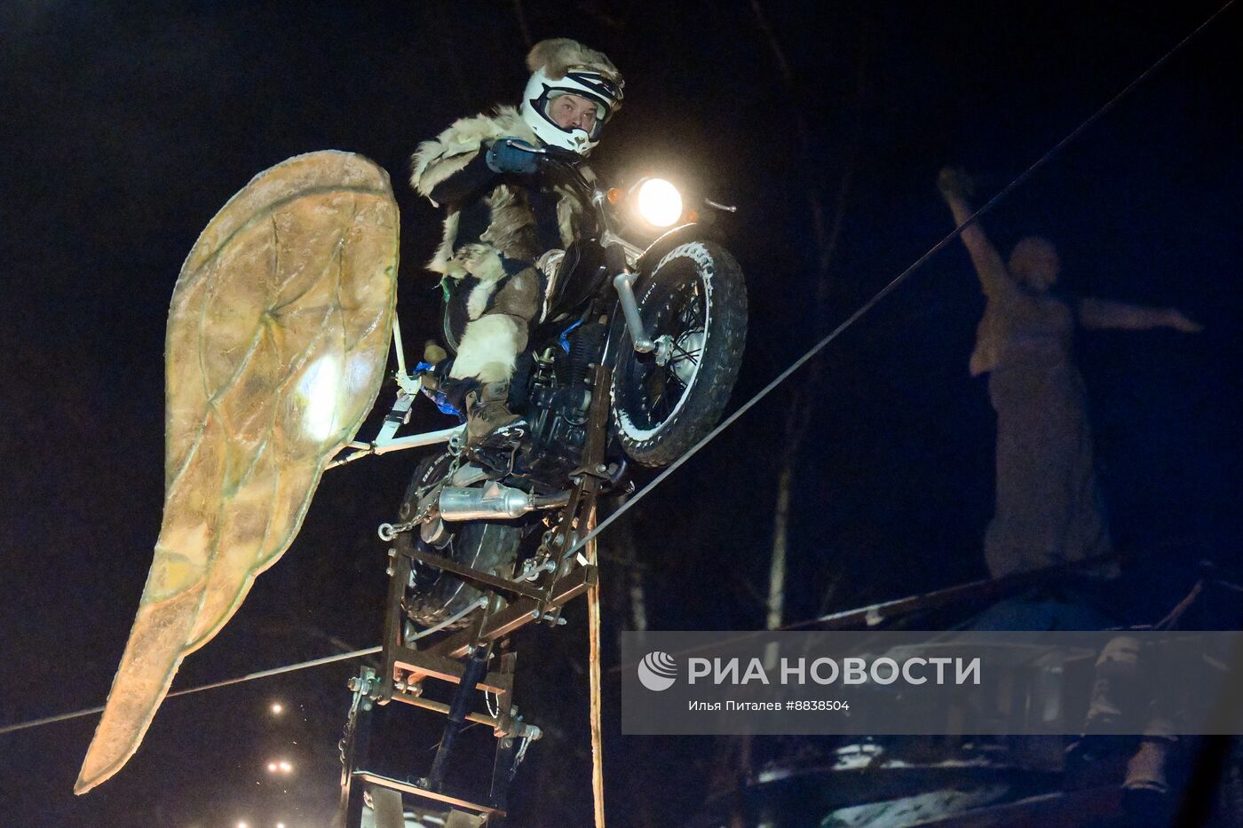 Новогоднее представление для детей в Байк-Центре