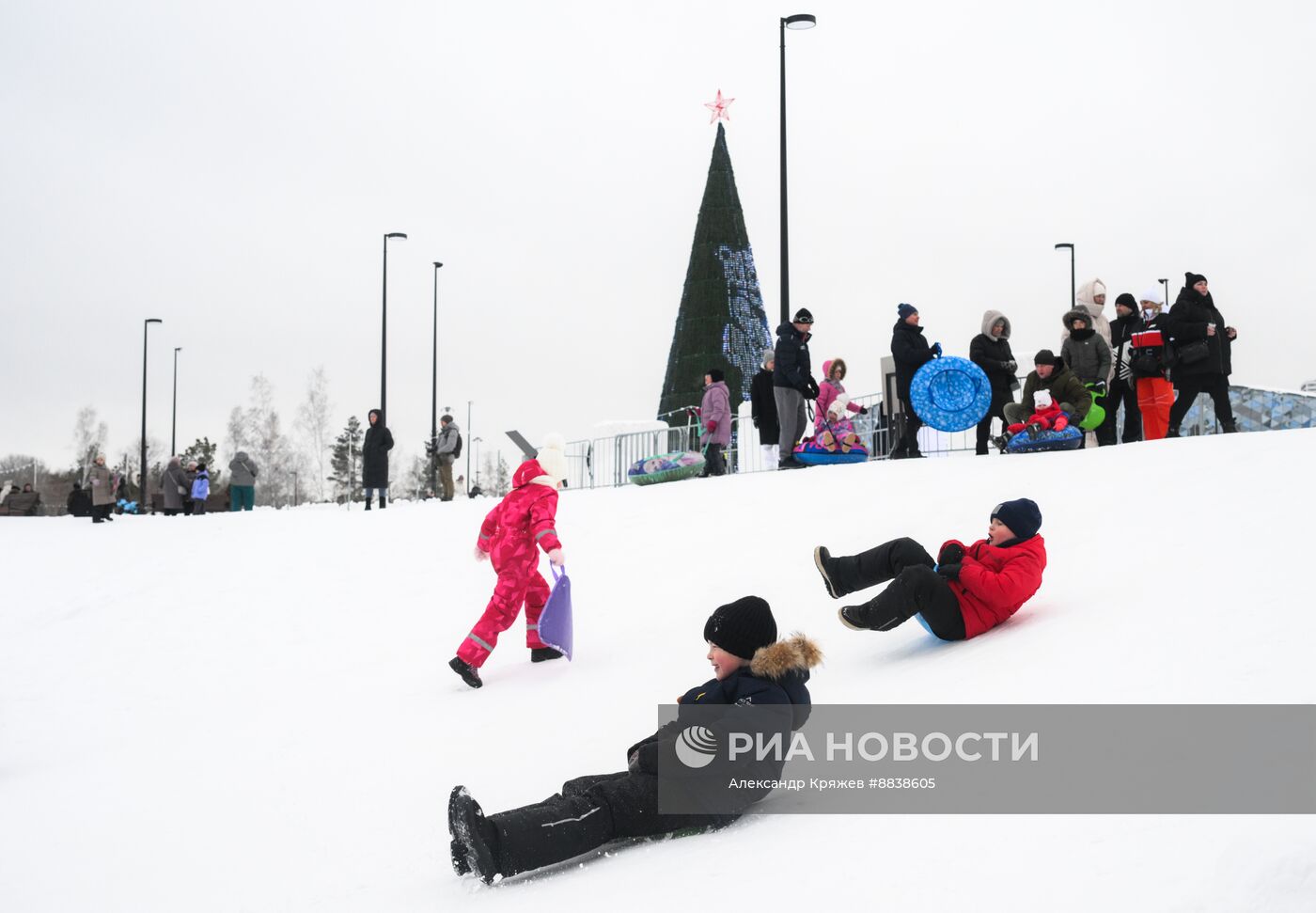 День рождения Снежной бабы в Новосибирске