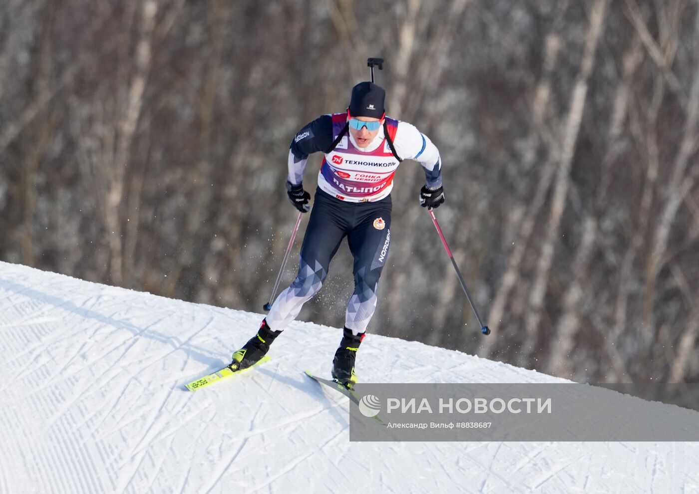 Забег лучших лыжников и биатлонистов "Гонка чемпионов". День первый