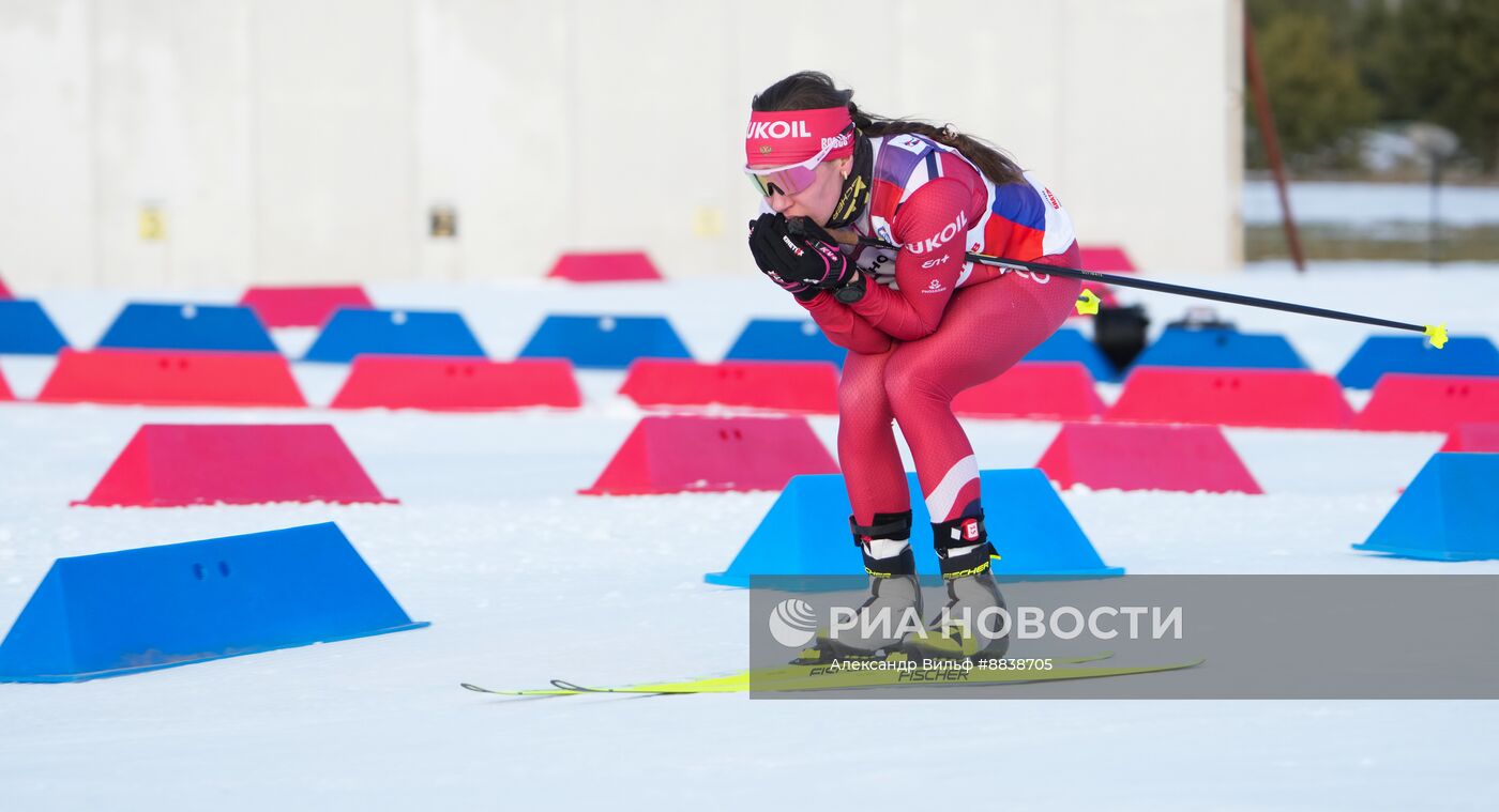 Забег лучших лыжников и биатлонистов "Гонка чемпионов". День первый