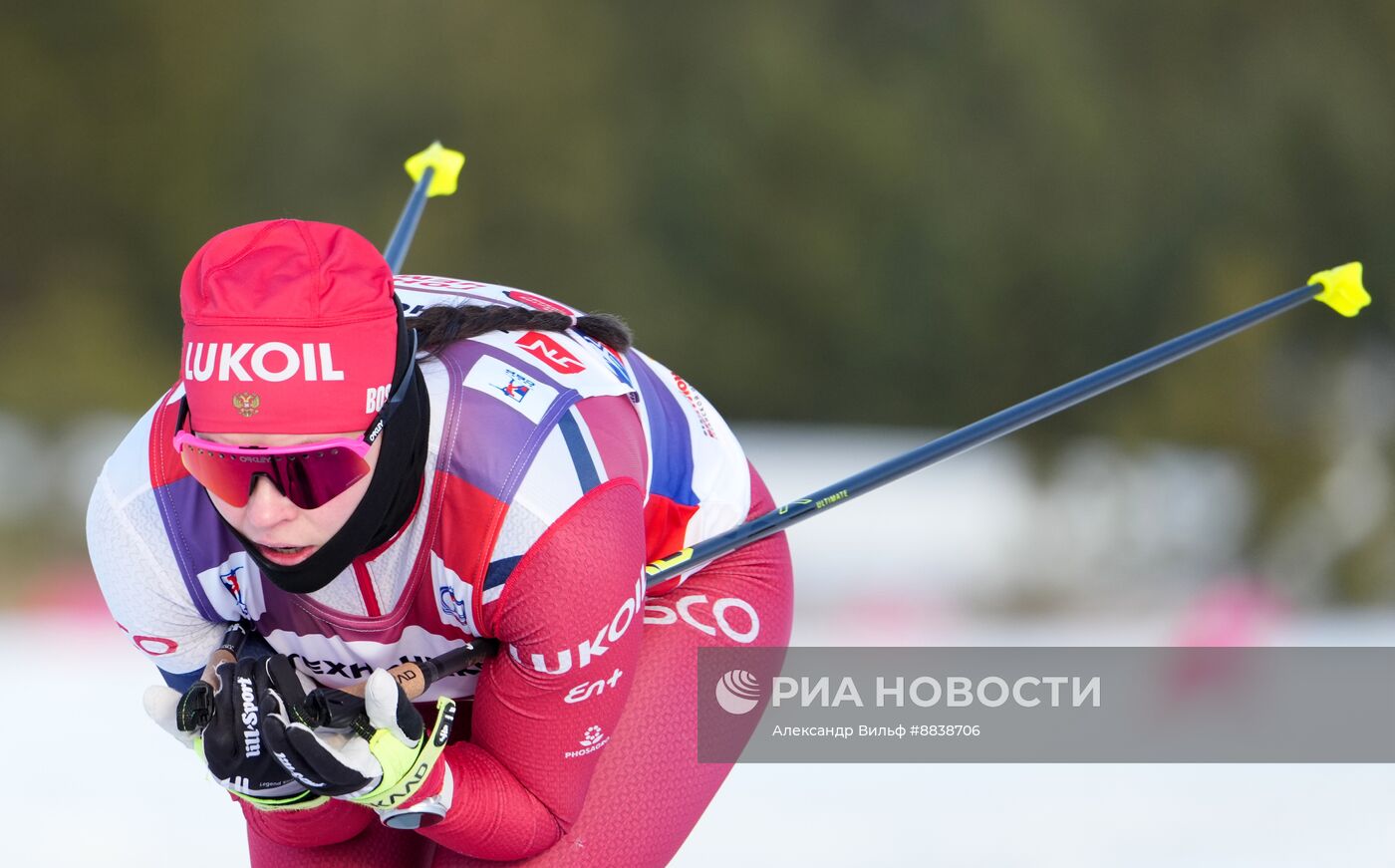 Забег лучших лыжников и биатлонистов "Гонка чемпионов". День первый